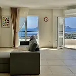Lacivert Lägenhet Kaş